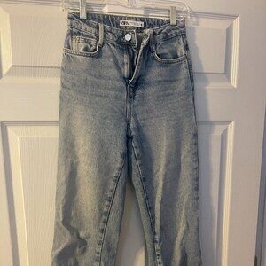 Zara distressed denim jeans - Size 0